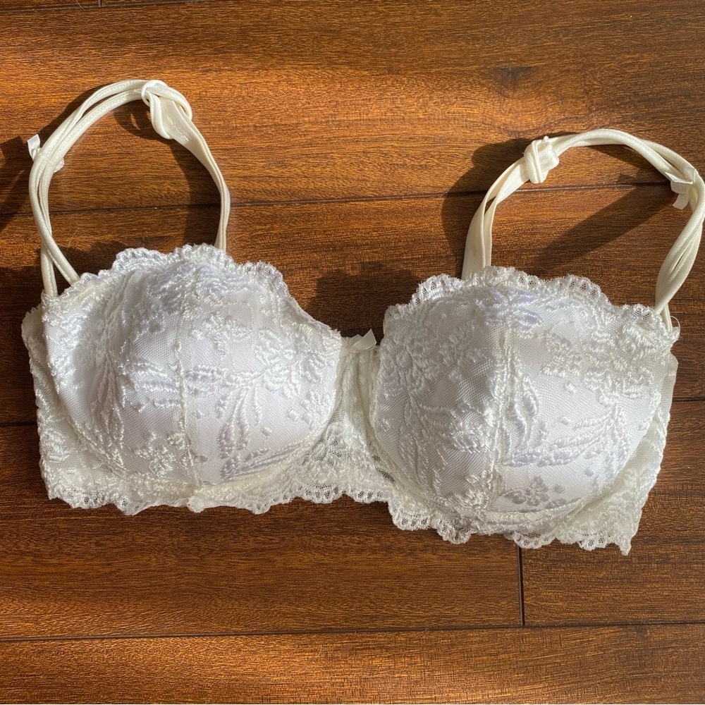 La Vie En Rose Padded Lacy Bra Pure White 36D